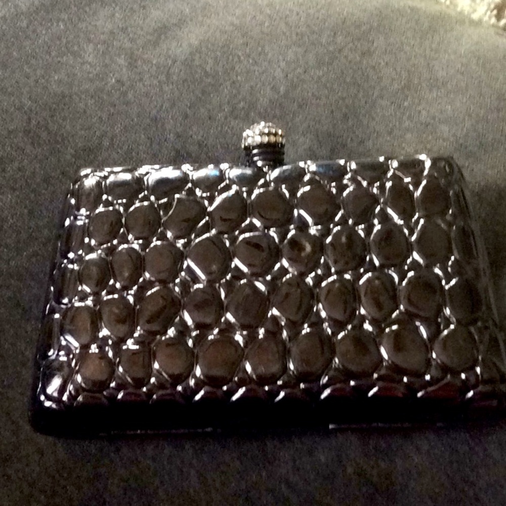 Chrome clutch